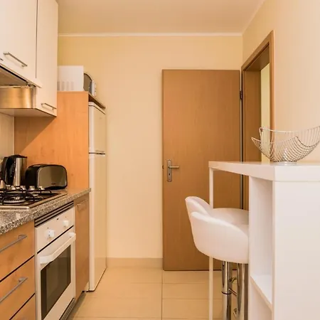 Apartment New !! Two Bedroom - Banda Musical Red