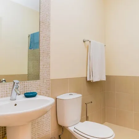 New !! Two Bedroom - Banda Musical Red *